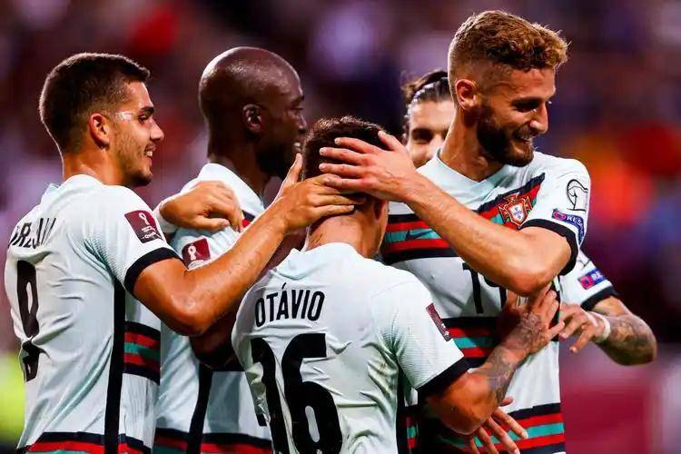 意甲激情对决：都灵 VS 国际米兰